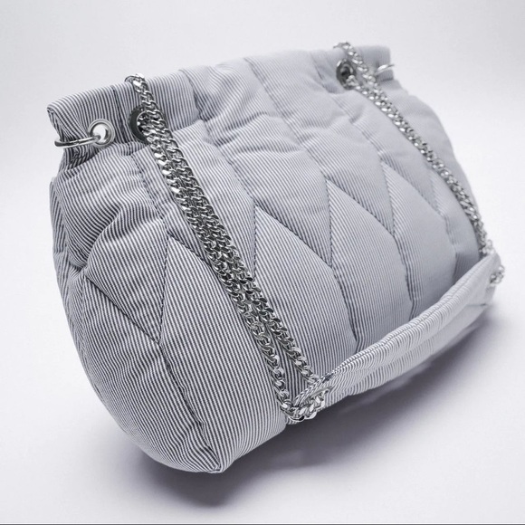 NWT. Zara Blue Pinstripe Quilted Shoulder Bag. - Picture 3 of 11